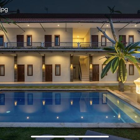 Cempaka Mas Guest House Canggu Exteriér fotografie